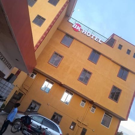 Bk Executive Hotel Nansana Wakiso Exterior photo